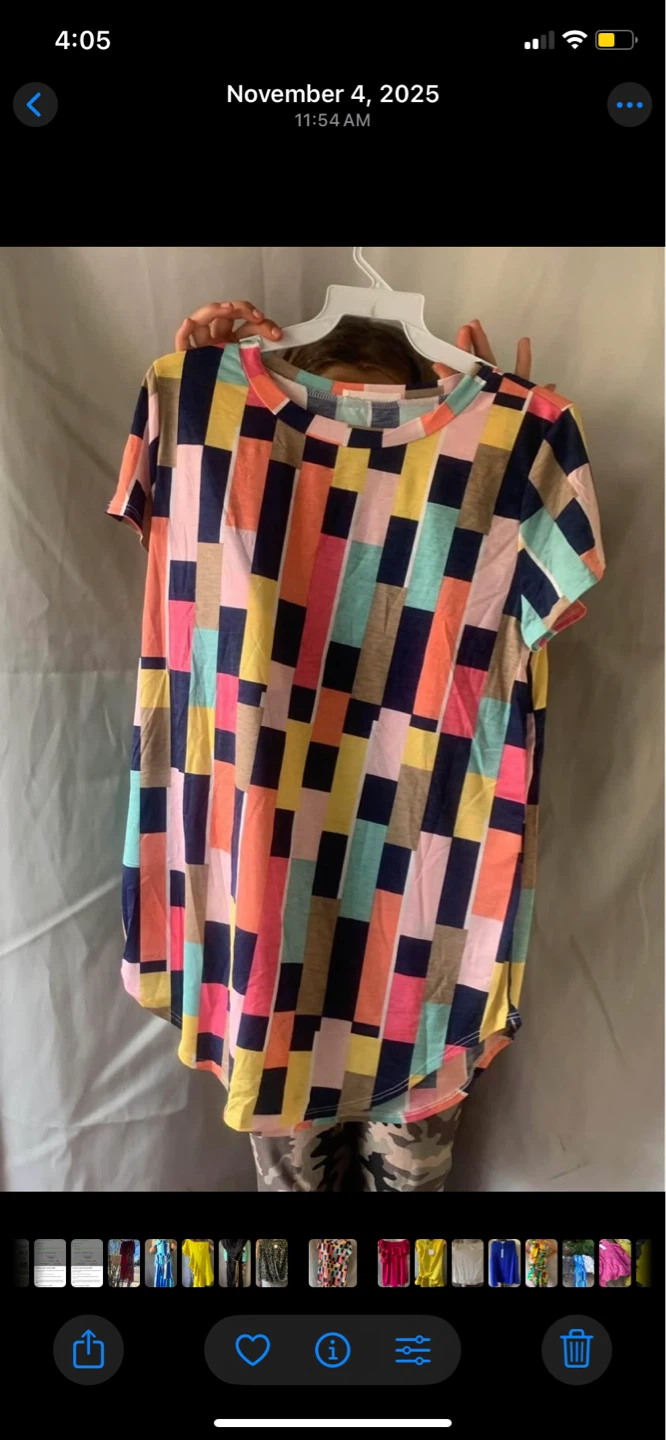 Women's Colorful Geometric Print T-Shirt