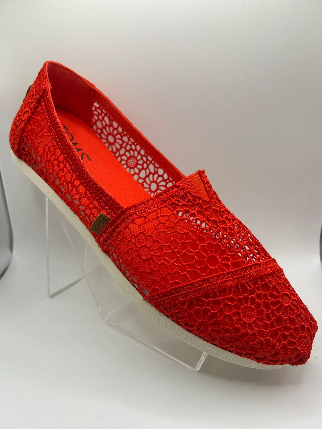 7.5 - NEW in box! TOMS Crochet Flats “Orange” - photo 4