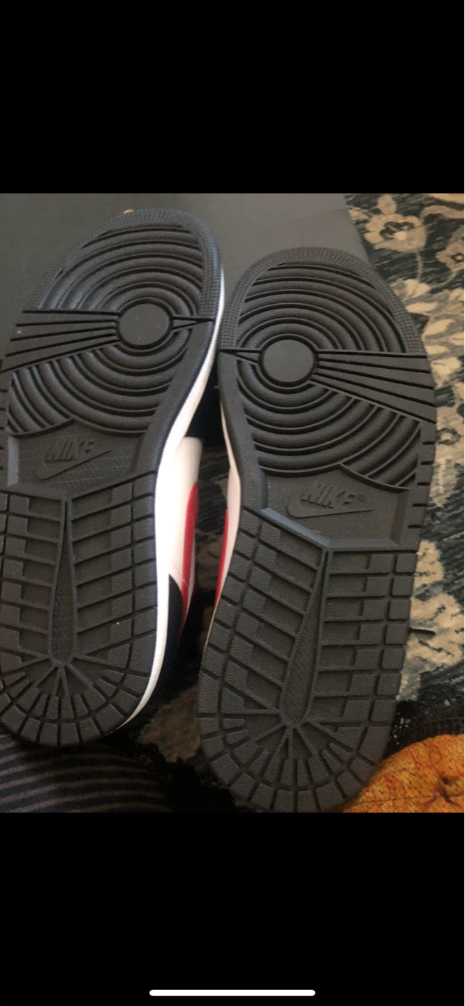 Air Jordan 1 Mid White Black Red (2022) Sneakers - photo 4