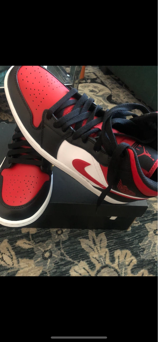 Air Jordan 1 Mid White Black Red (2022) Sneakers - photo 2