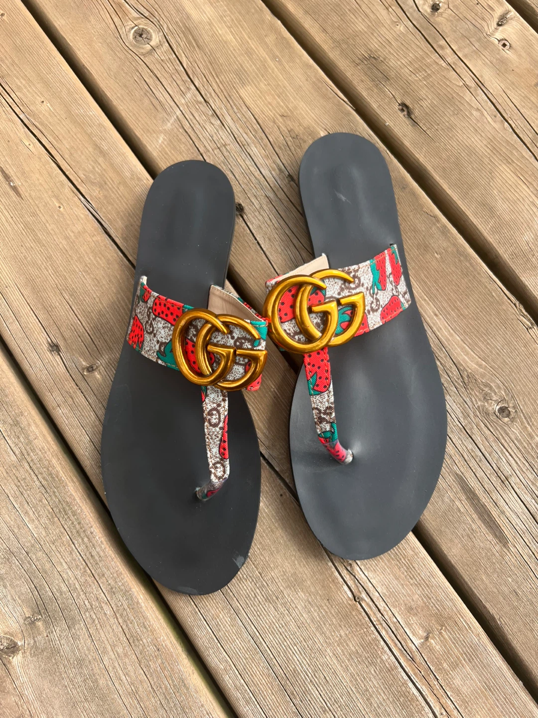 Gucci "GG" Strawberry Thong Sandals - Size 39