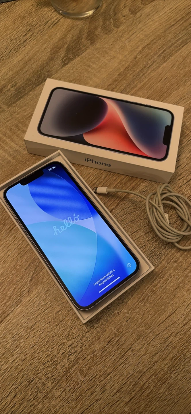 Apple iPhone 14 - photo 2