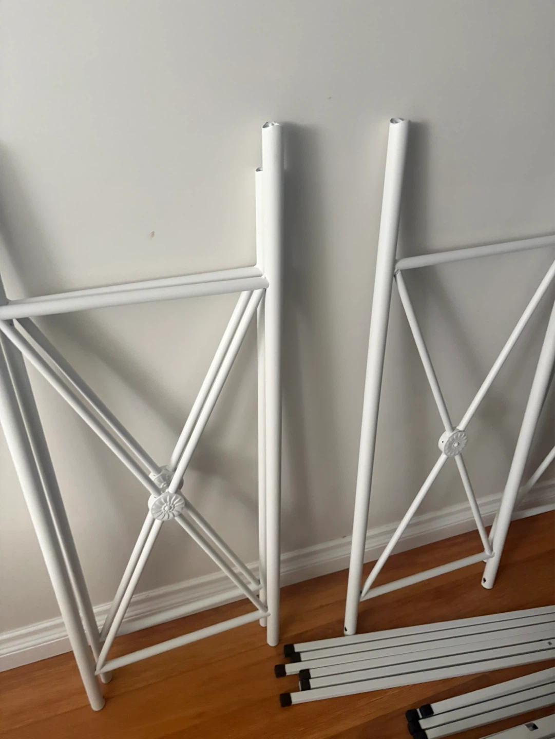 White Metal Daybed Frame with Trundle