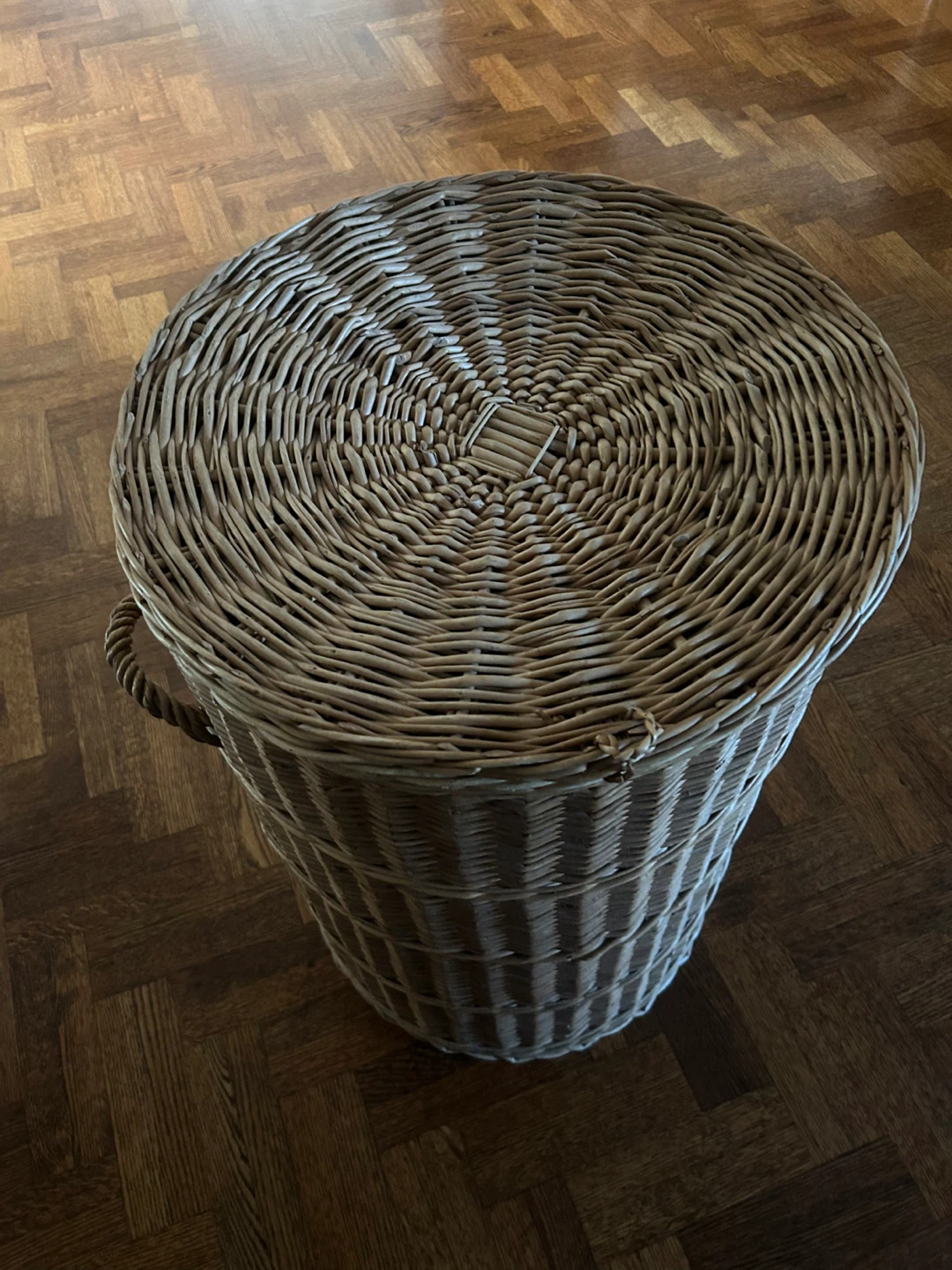 Wicker Laundry Hamper with Lid