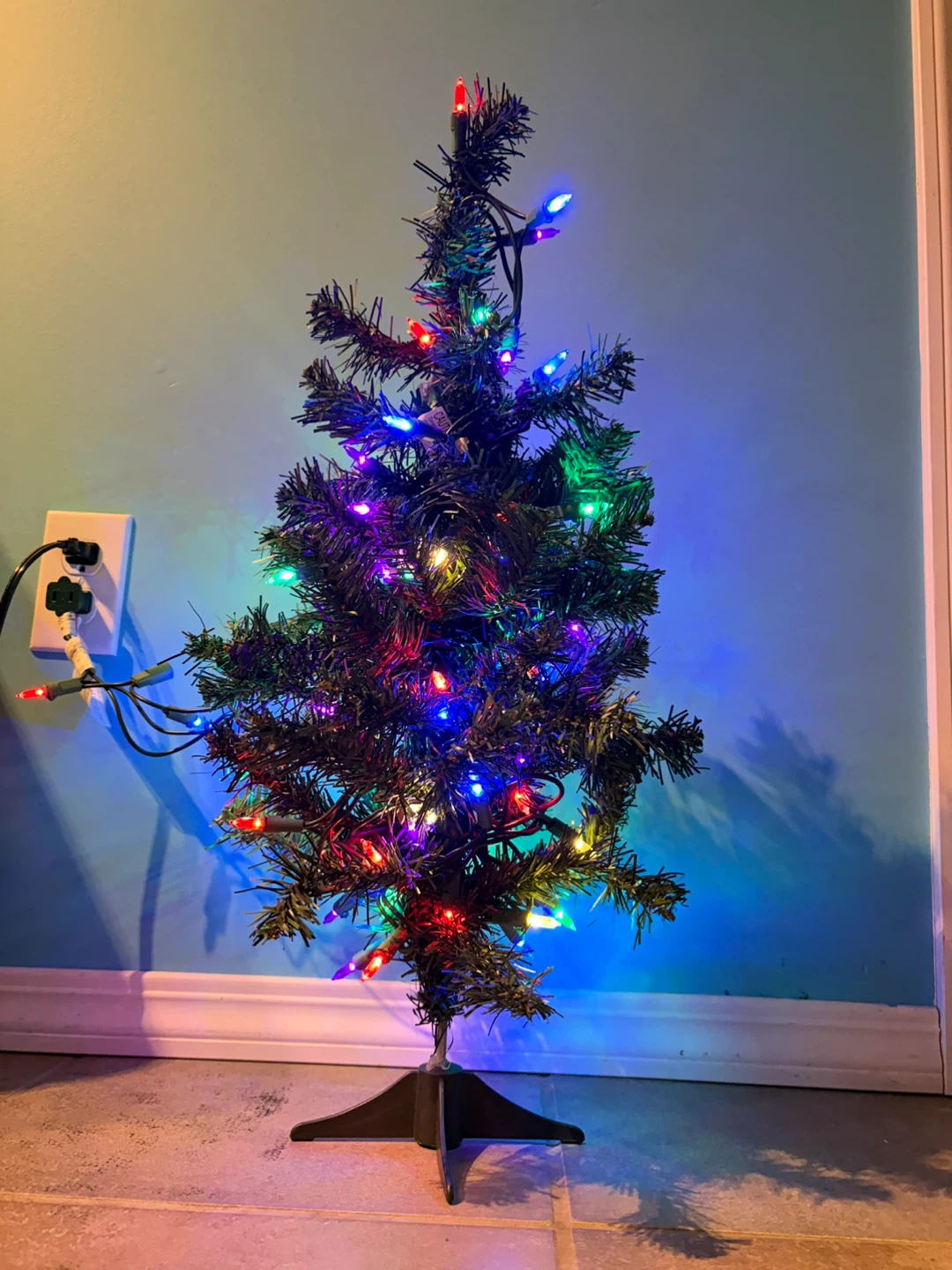 Pre-lit Artificial Mini Christmas Tree