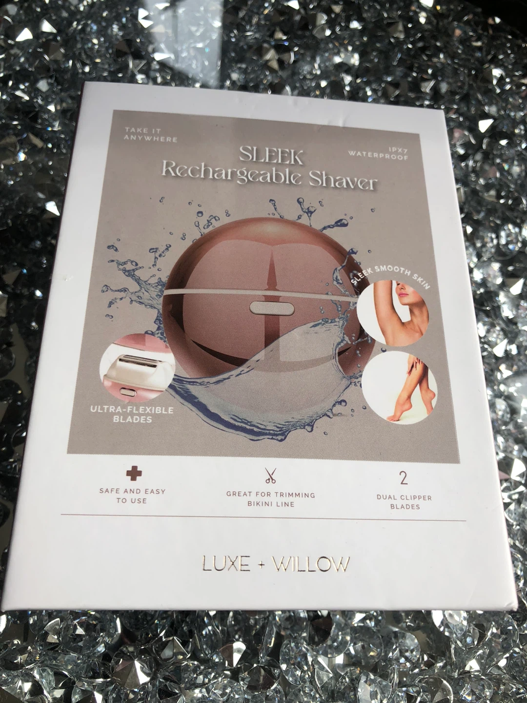 NEW Luxe + Willow Sleek Rechargeable Shaver - Rose Gold