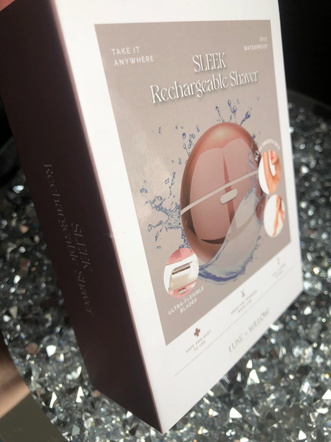 NEW Luxe + Willow Sleek Rechargeable Shaver - Rose Gold - photo 4