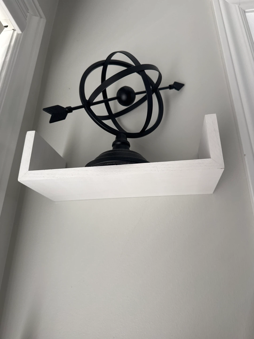 Assorted Decorative Items - photo 4
