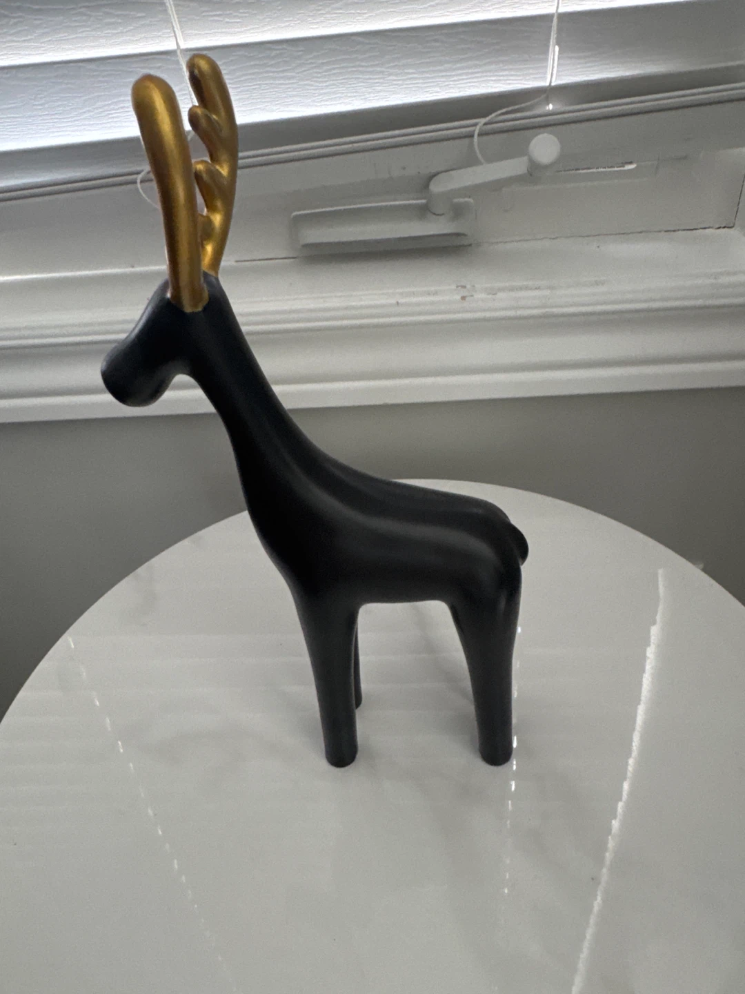 Assorted Decorative Items - photo 2