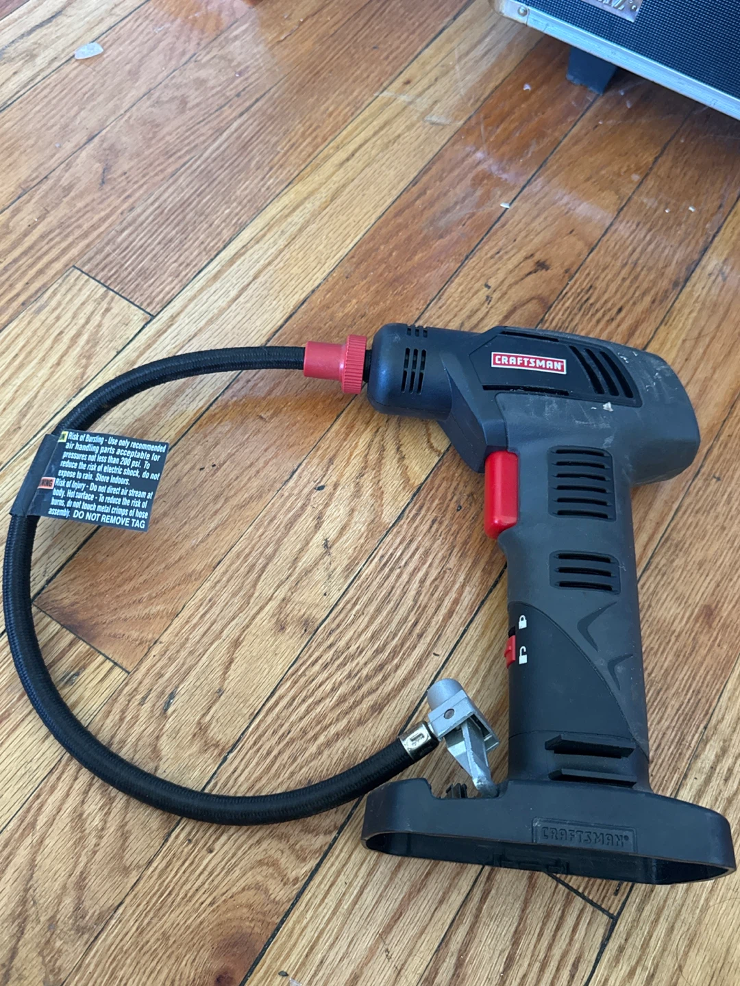 Craftsman 19.2V Cordless Inflator - photo 2