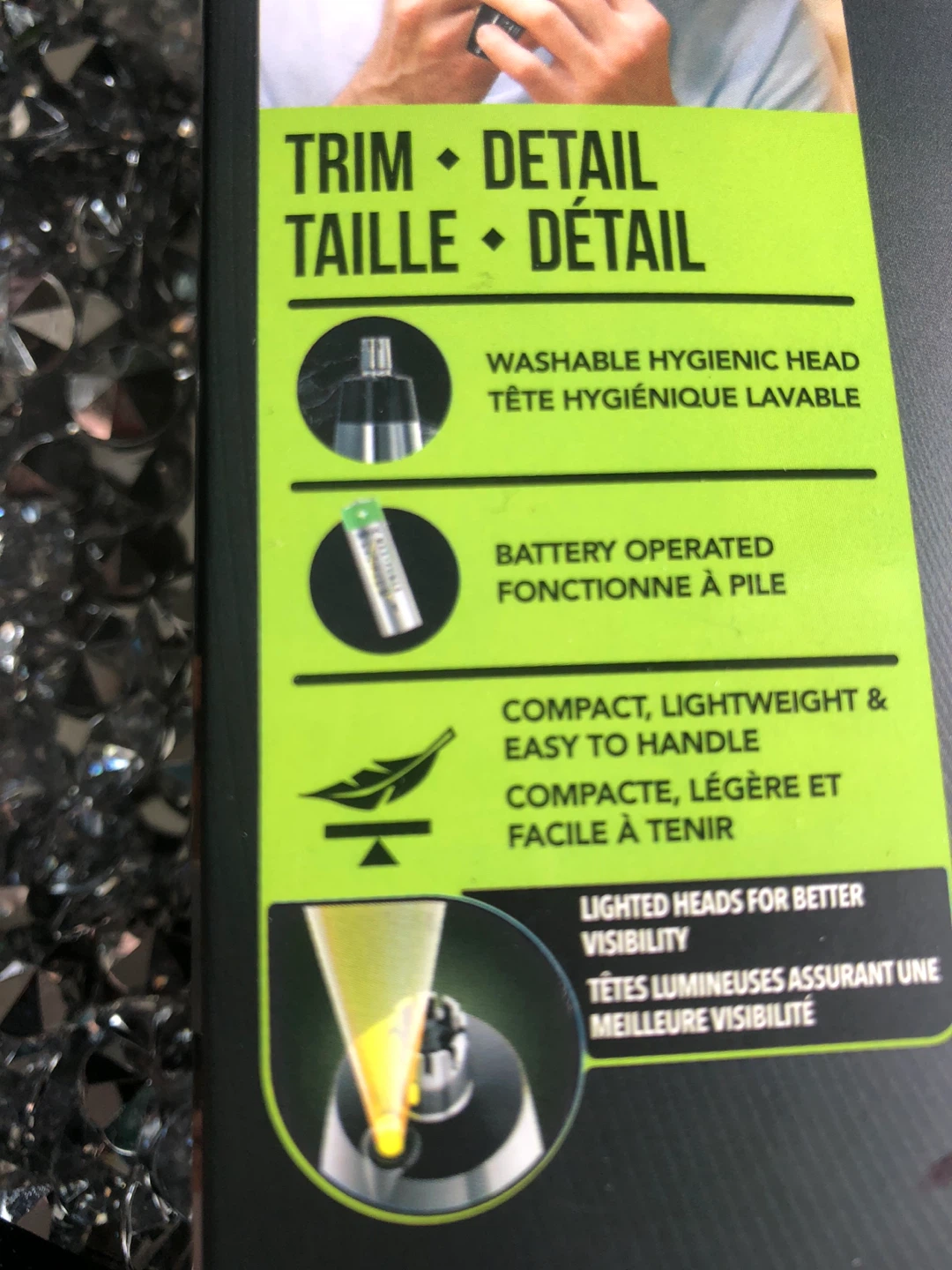 NEW Wahl Lithium Lighted Detailer Ear, Nose & Eyebrow Trimmer - photo 2