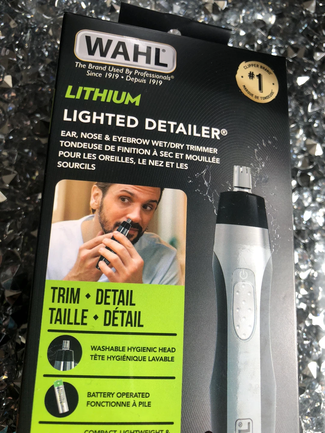 NEW Wahl Lithium Lighted Detailer Ear, Nose & Eyebrow Trimmer
