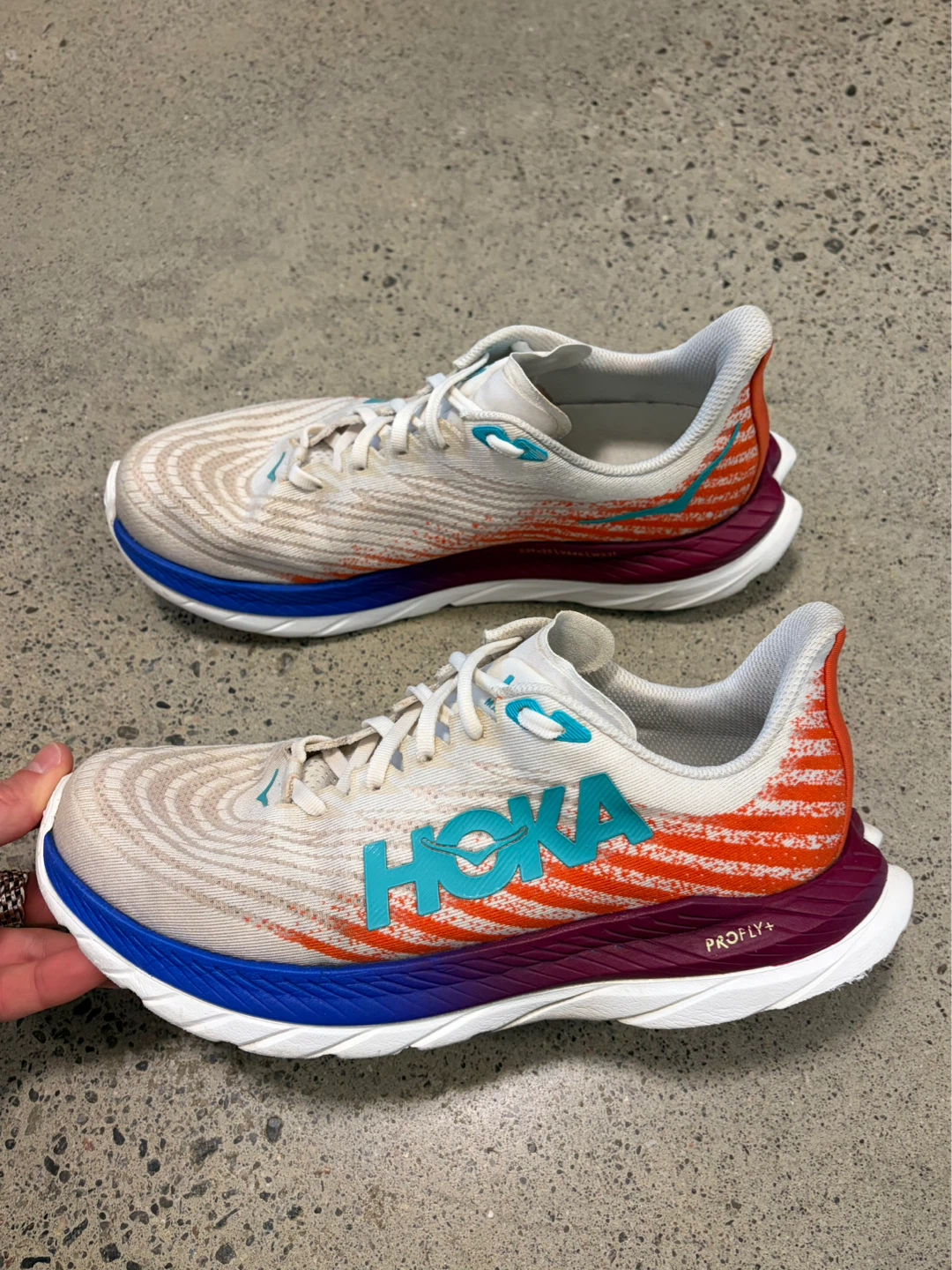 Hoka Mach 5