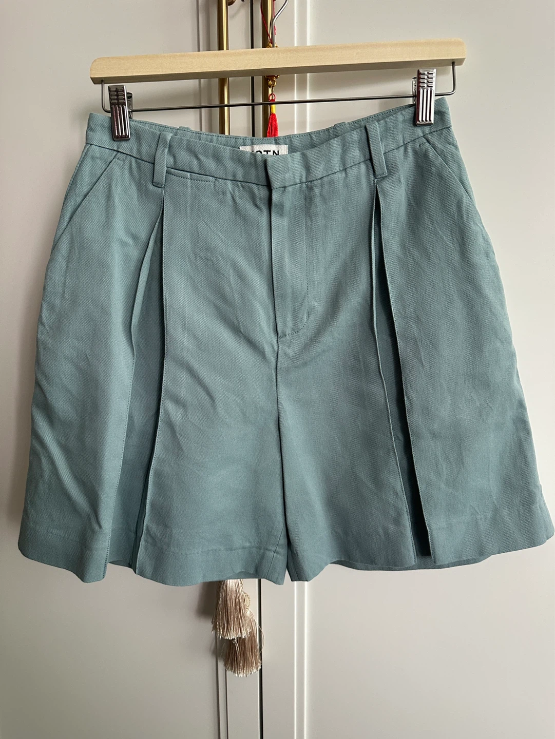 KOTN Pleated Shorts - Size 27