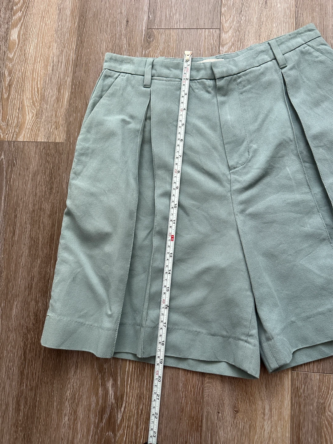 KOTN Pleated Shorts - Size 27 - photo 4