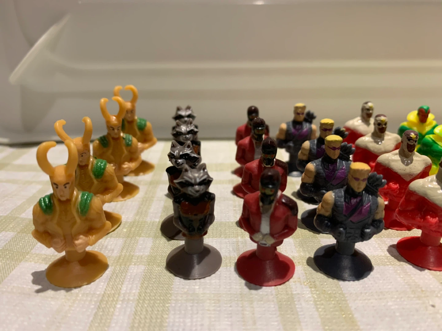 mini marvel mania figures - photo 4