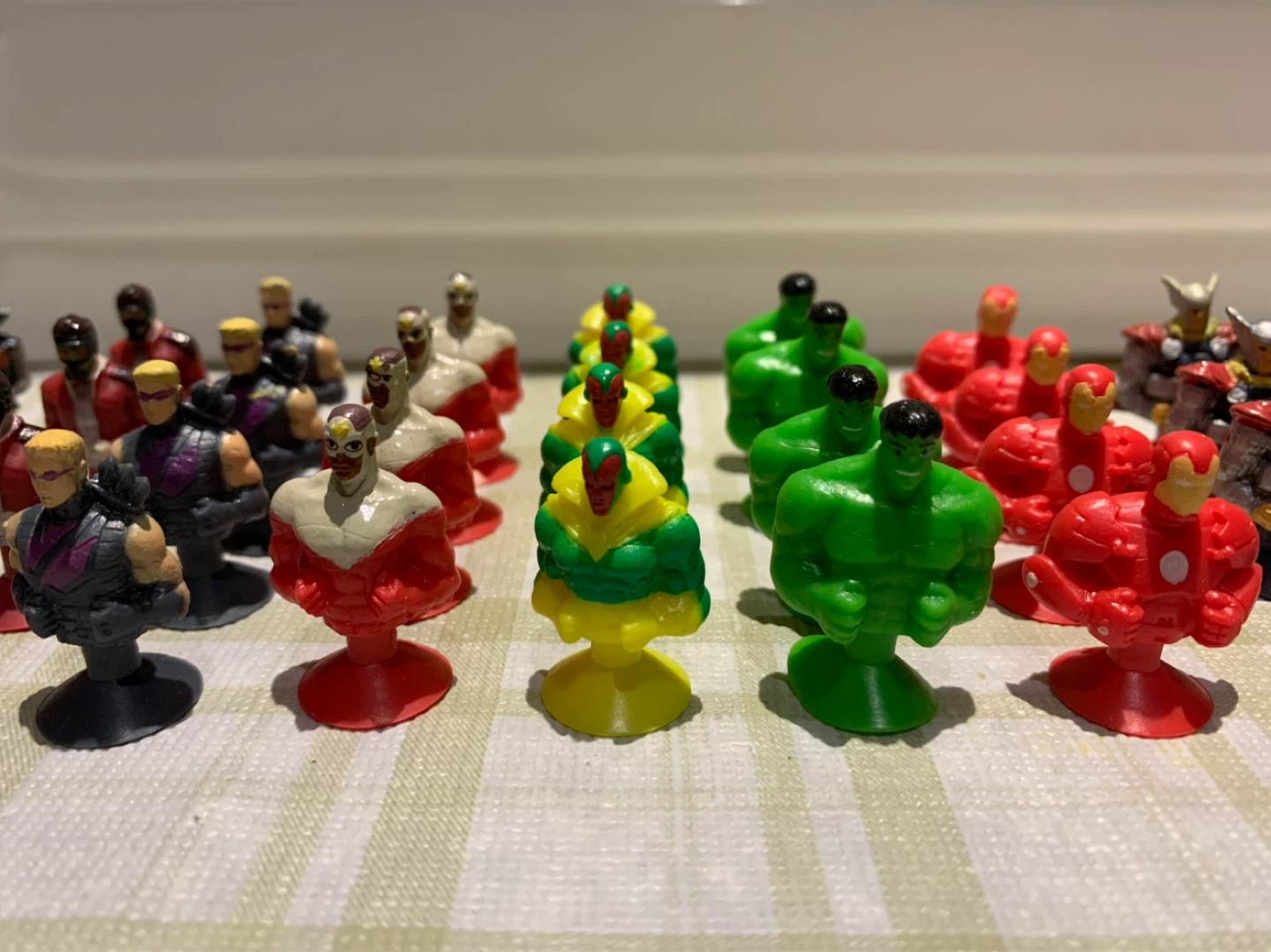 mini marvel mania figures - photo 3