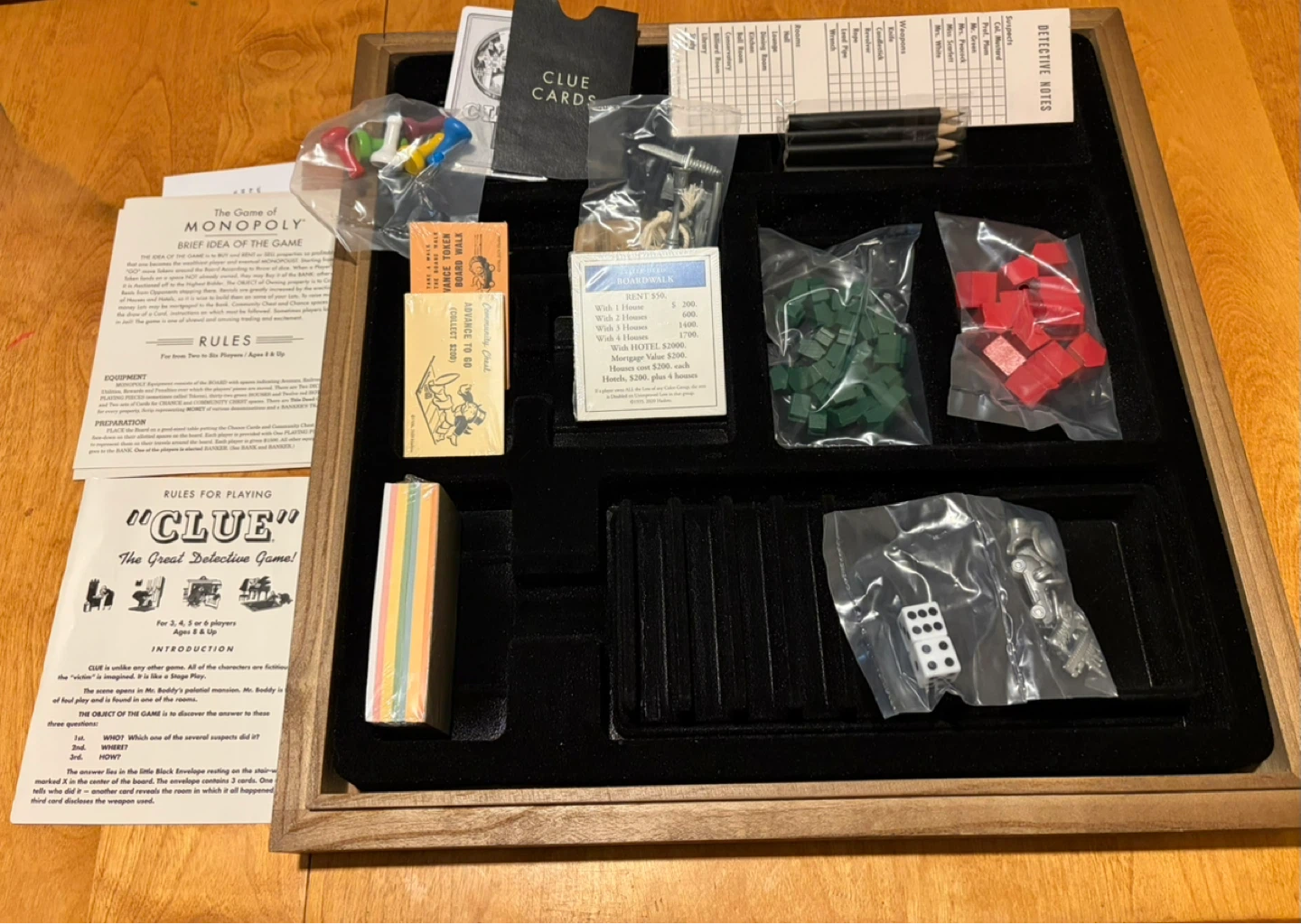 Monopoly & Clue Deluxe Vintage 2-in-1 Game Collection - photo 2