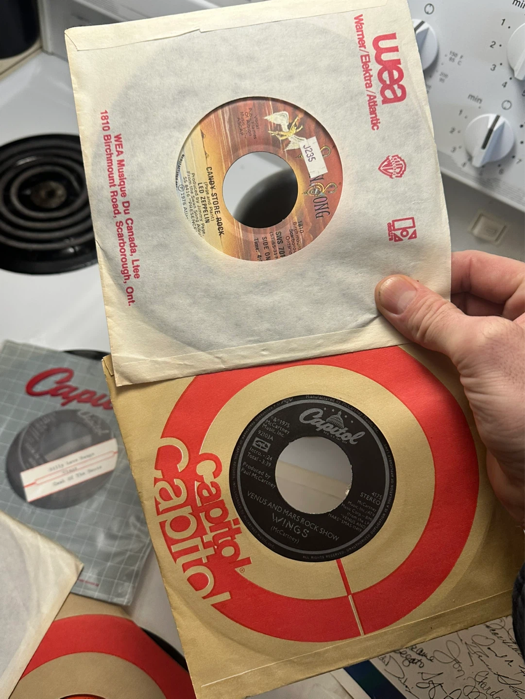 45s record collection led zeppelin,Paul McCartney,ringo,Beatles - photo 2