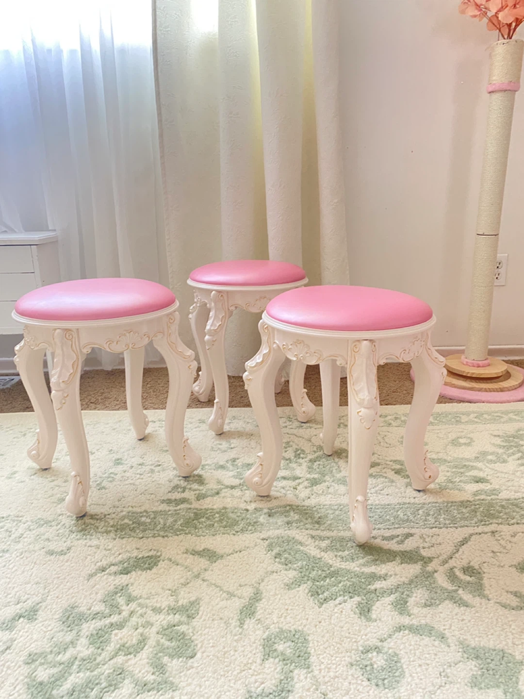 Pink Victorian vanity stools - photo 2