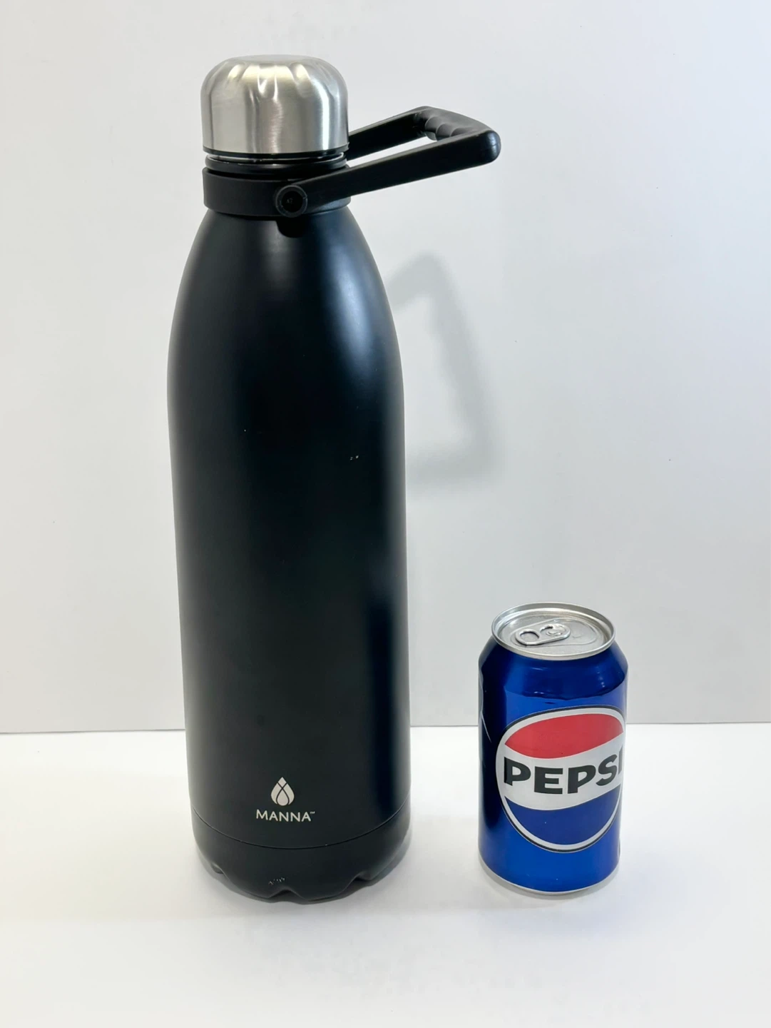 Large water bottle Manna Vogue Insulated Meta