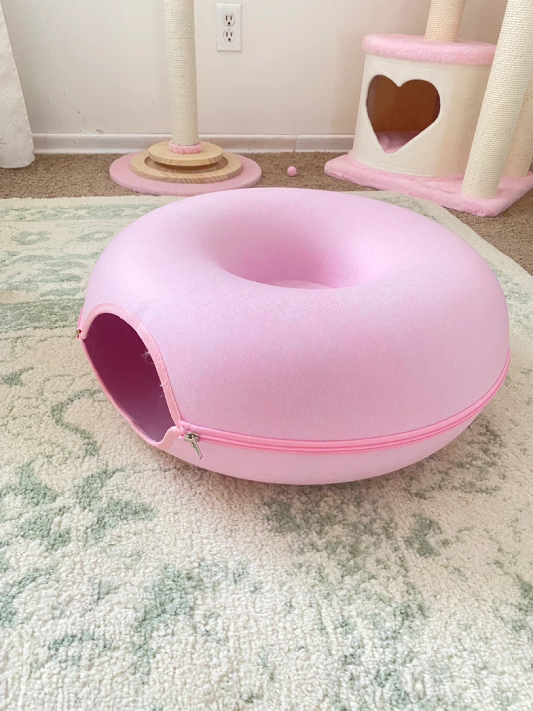 Pink Donut Cat Bed - photo 3