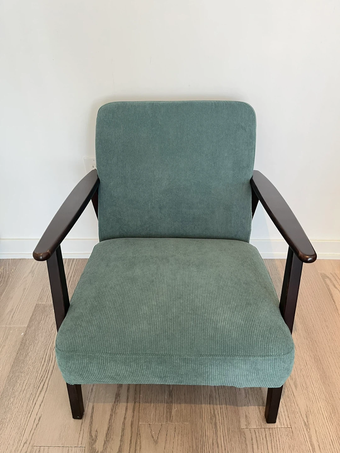 IKEA EKENSÄSET Armchair (99% New)