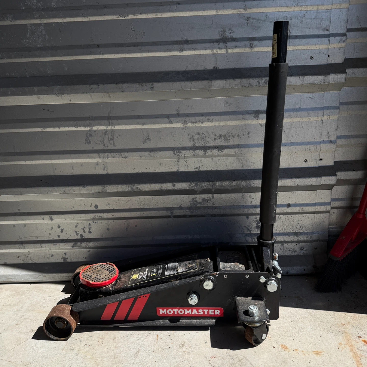 Motomaster Floor Jack
