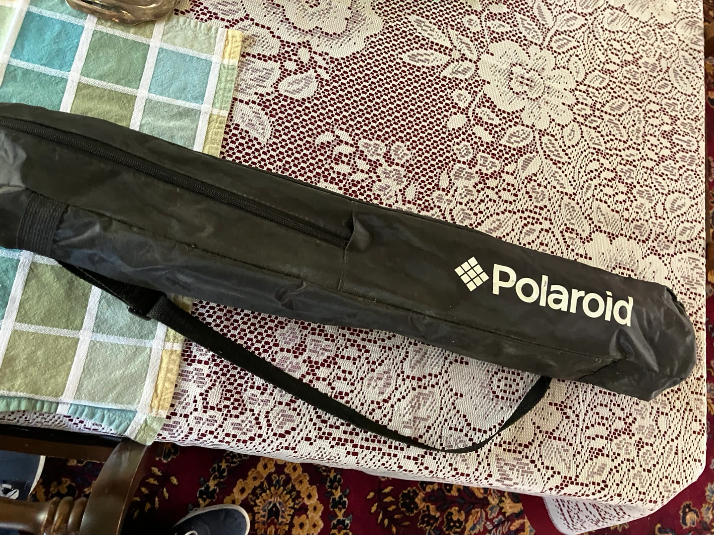 Polaroid 72" Tripod with Carrying Case - photo 3