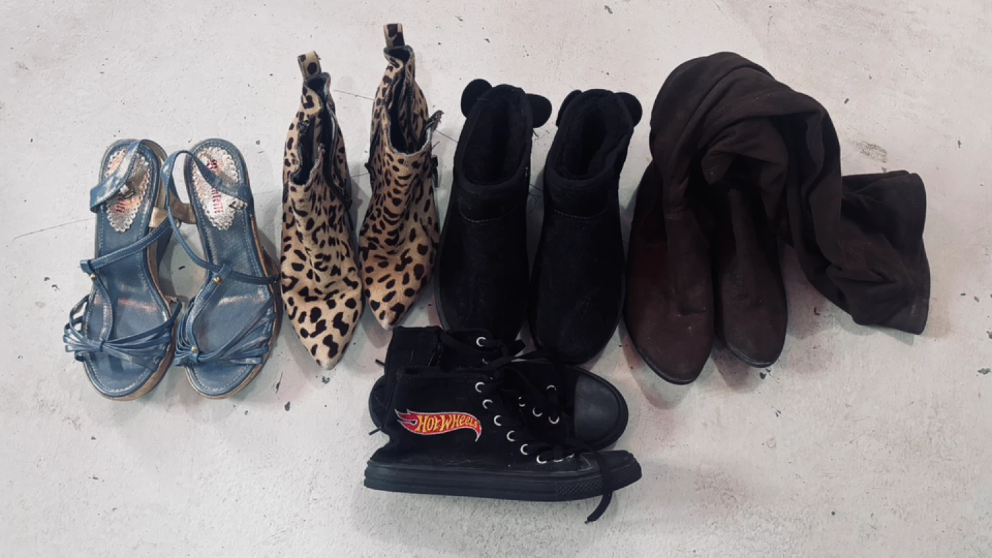 women’s size medium and small clothing bundle - photo 5