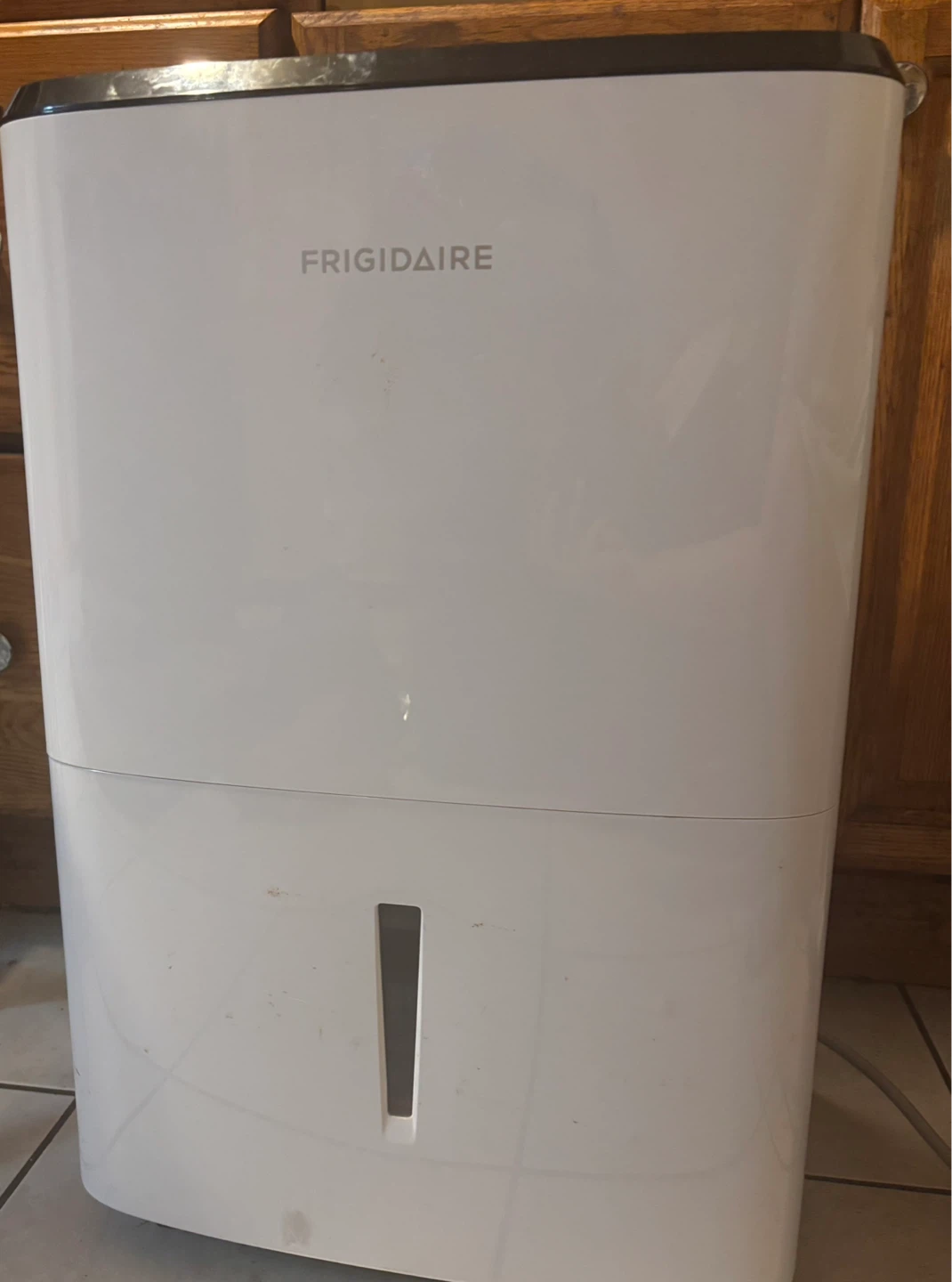 Frigidaire FFAD2233W1 Dehumidifier - 22 Pint - photo 2