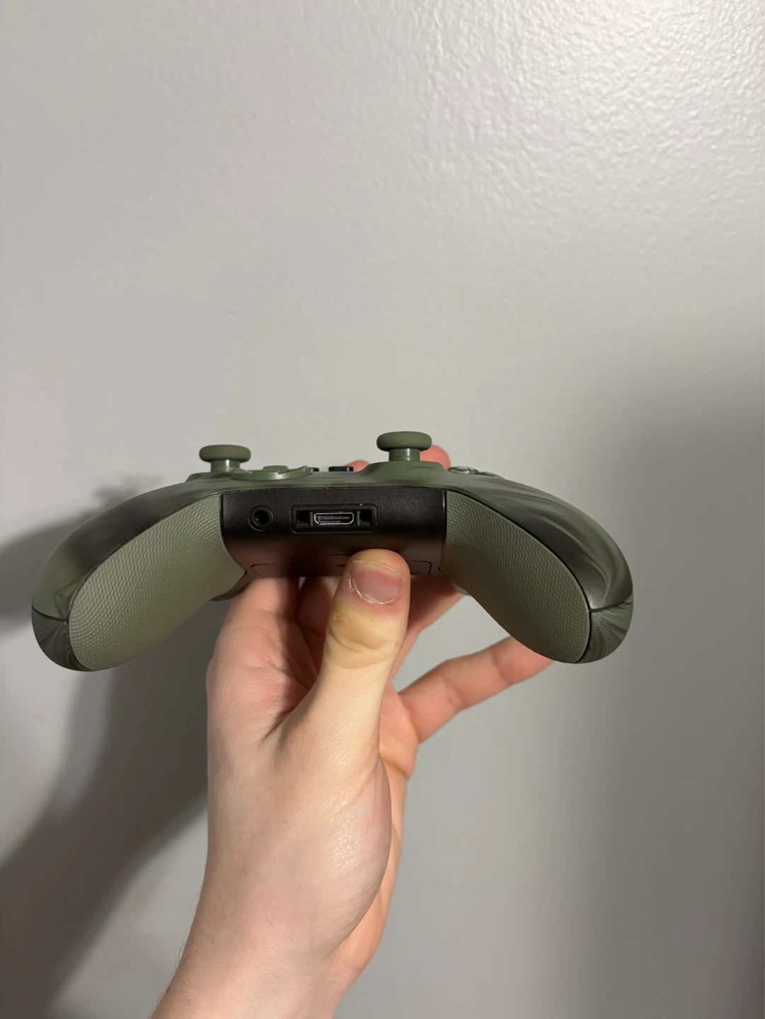 NEW Xbox One Controller - photo 2
