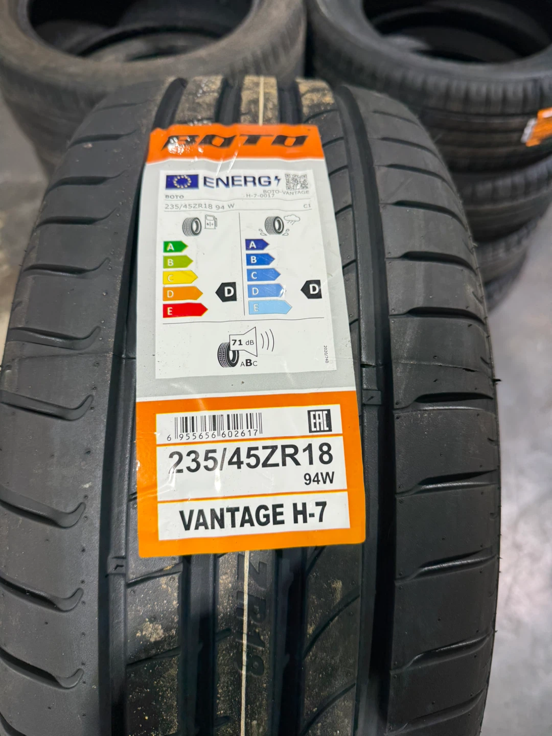 BOTO Vantage H-7 Tires (235/45ZR18 94W) - photo 2