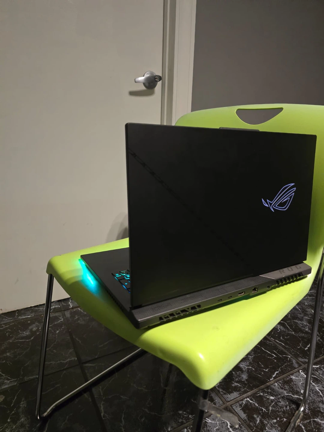 ASUS ROG Strix SCAR II a17 Gaming Laptop - photo 2