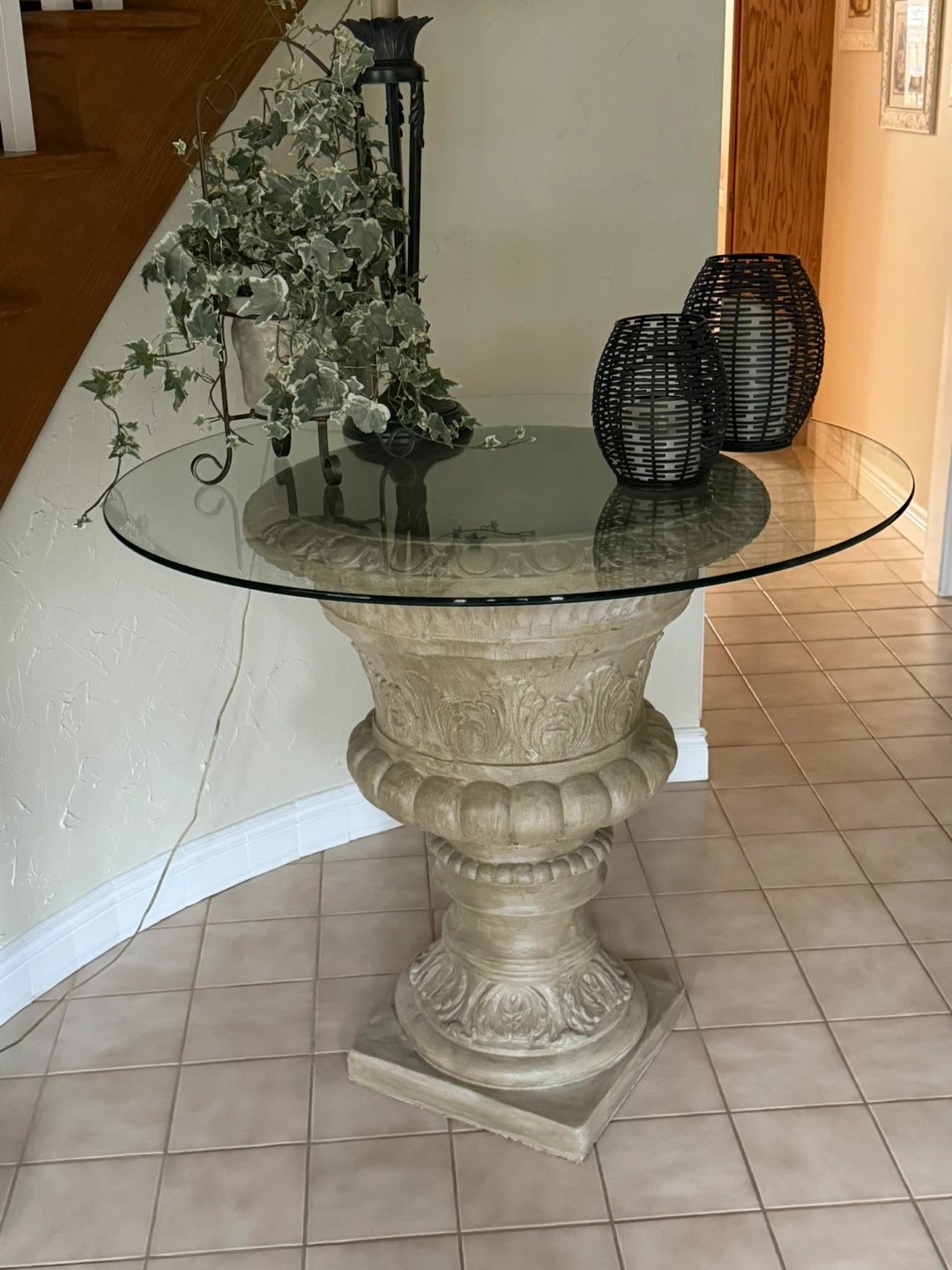 Concrete Urn - photo 2