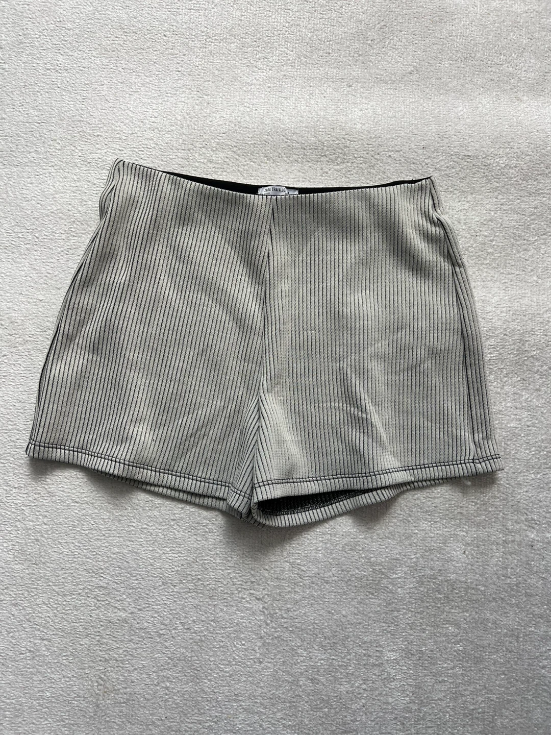 ZARA TRF Ribbed Striped Shorts Size M (USA)