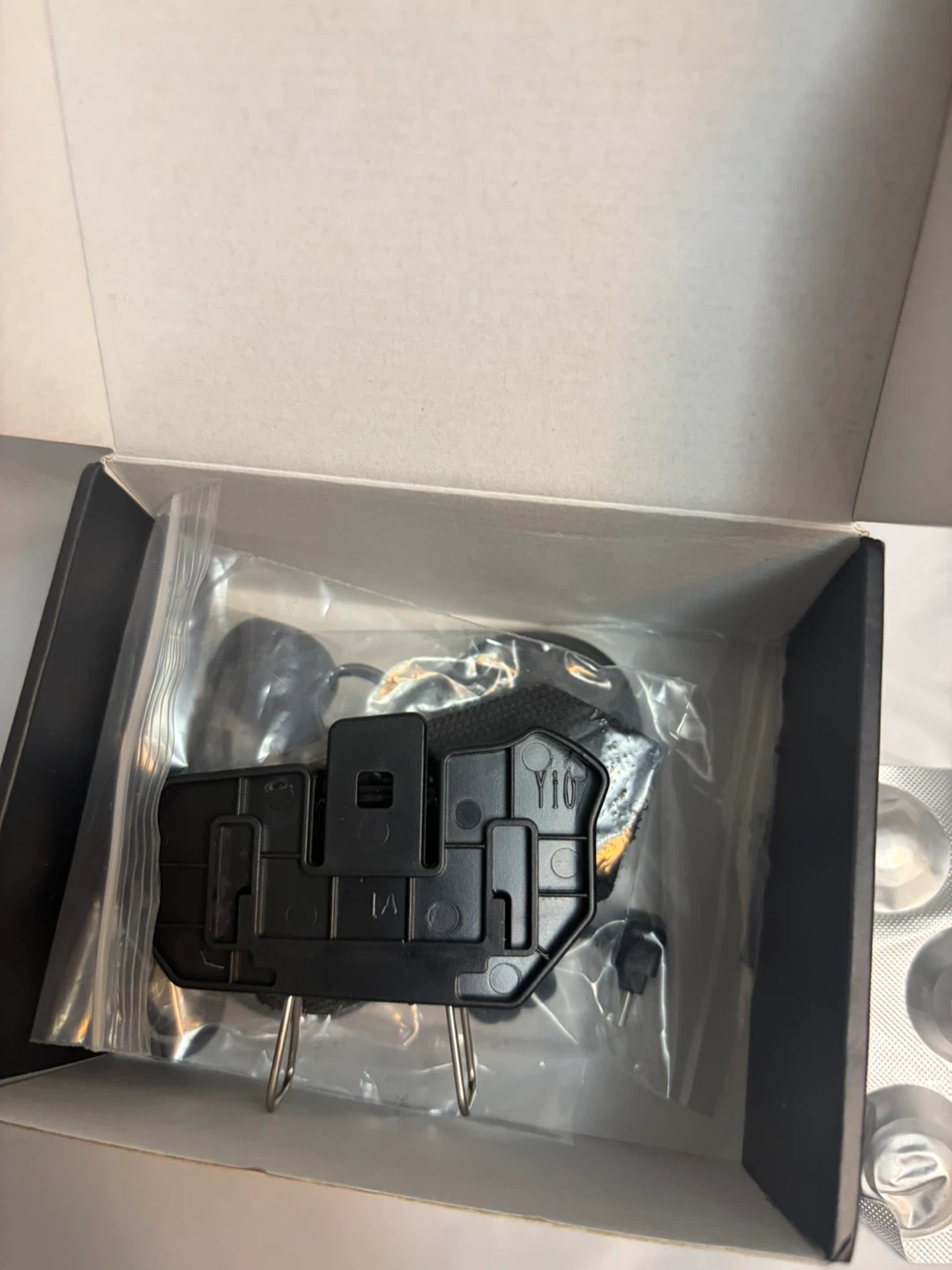 V10 Helmet Wireless Earphone - photo 3