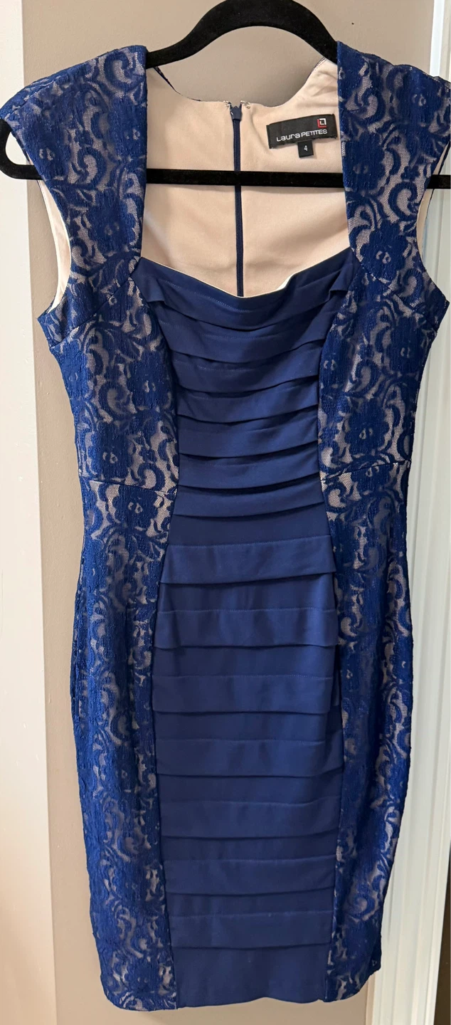 Laura Petites Blue Lace Sheath Dress Size 4