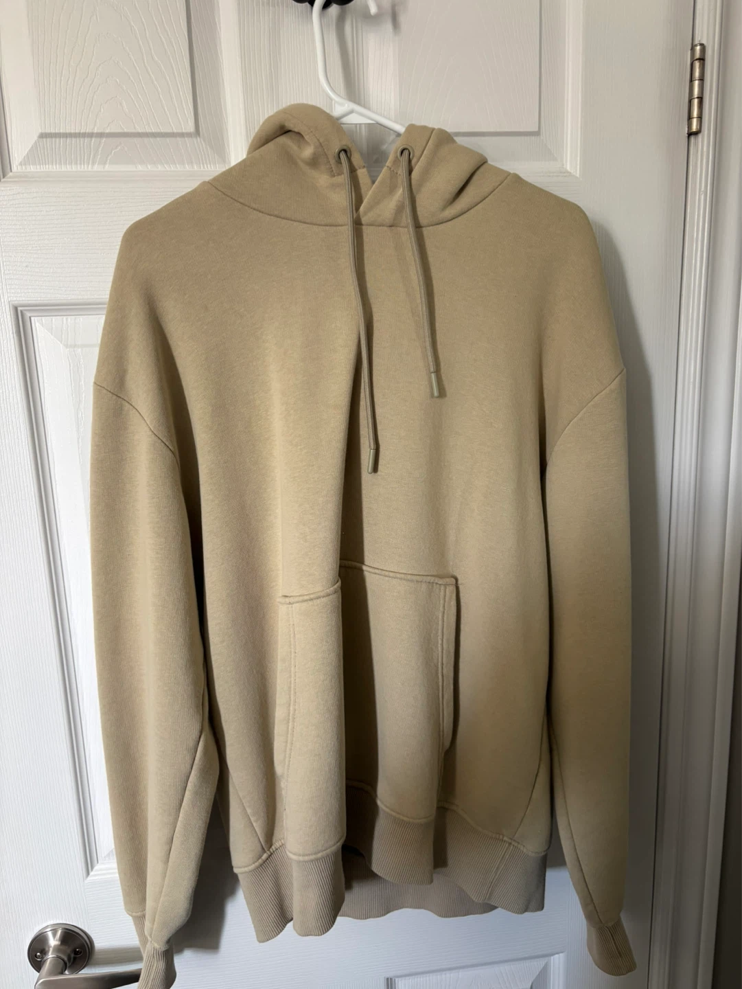 Set of 4 Size L Hoodies