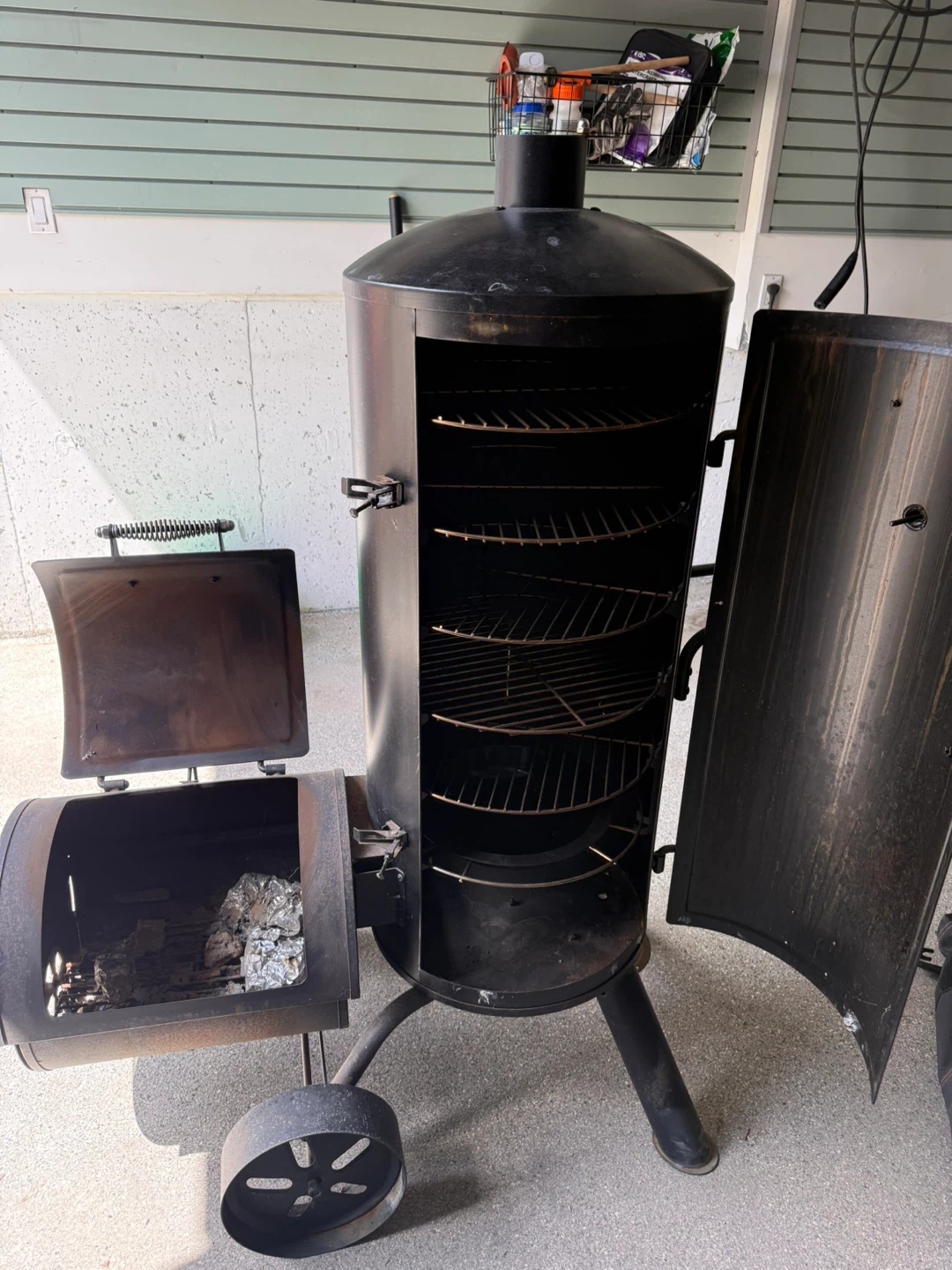 Dyna-Glo Signature Series Vertical Smoker