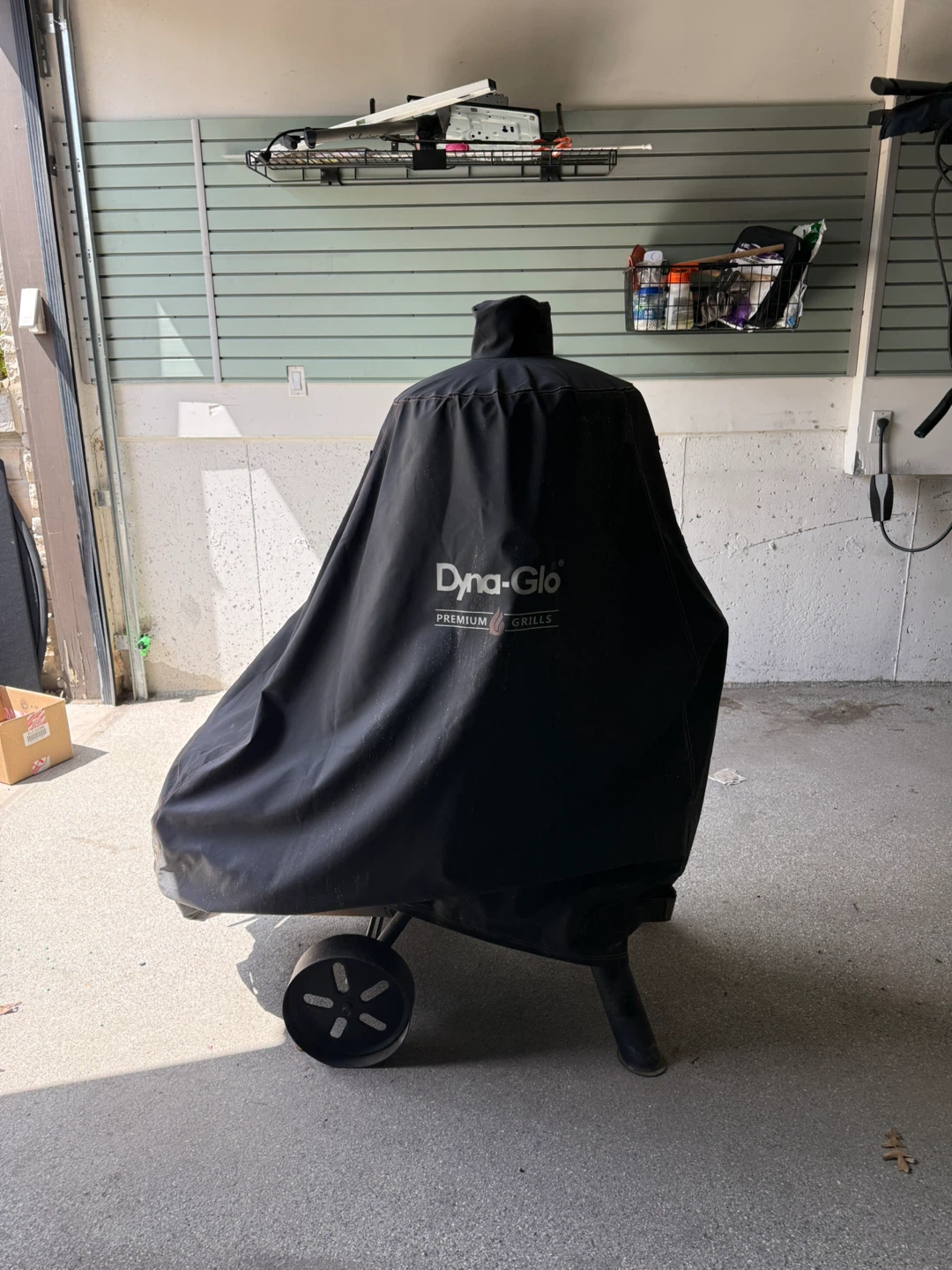 Dyna-Glo Signature Series Vertical Smoker - photo 2