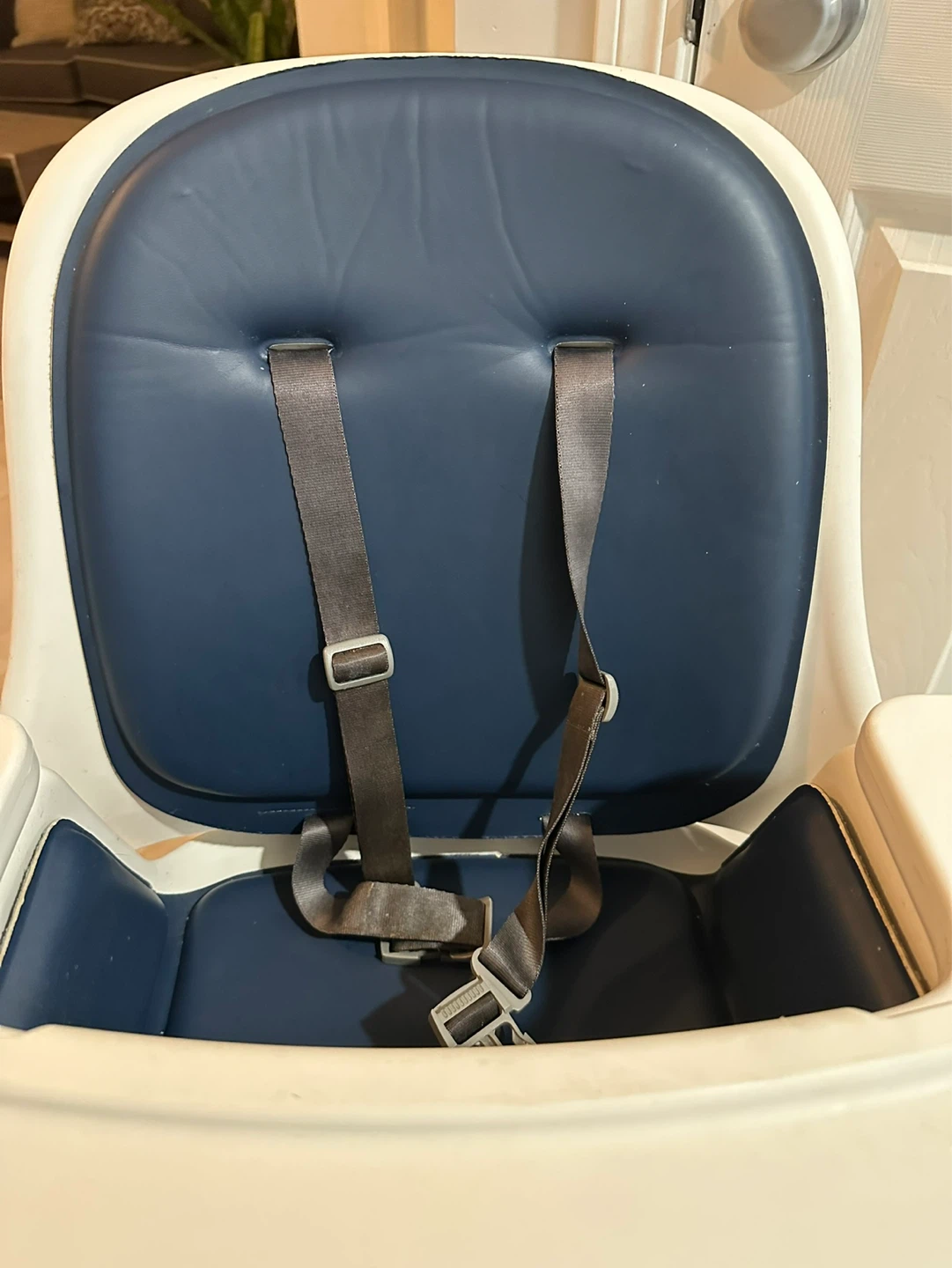 OXO White High Chair with Navy Blue Seat - photo 5
