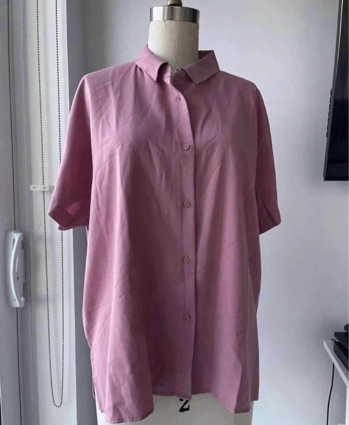 Uniqlo Collared Shirt size medium
