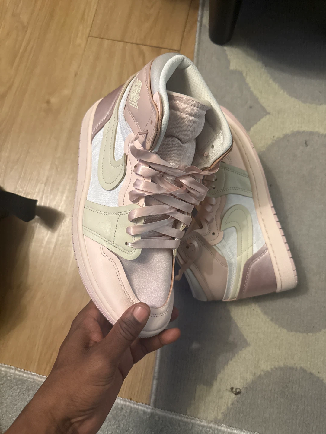 Air Jordan 1 Mid "Light Arctic Pink" Women's Sneakers - photo 2