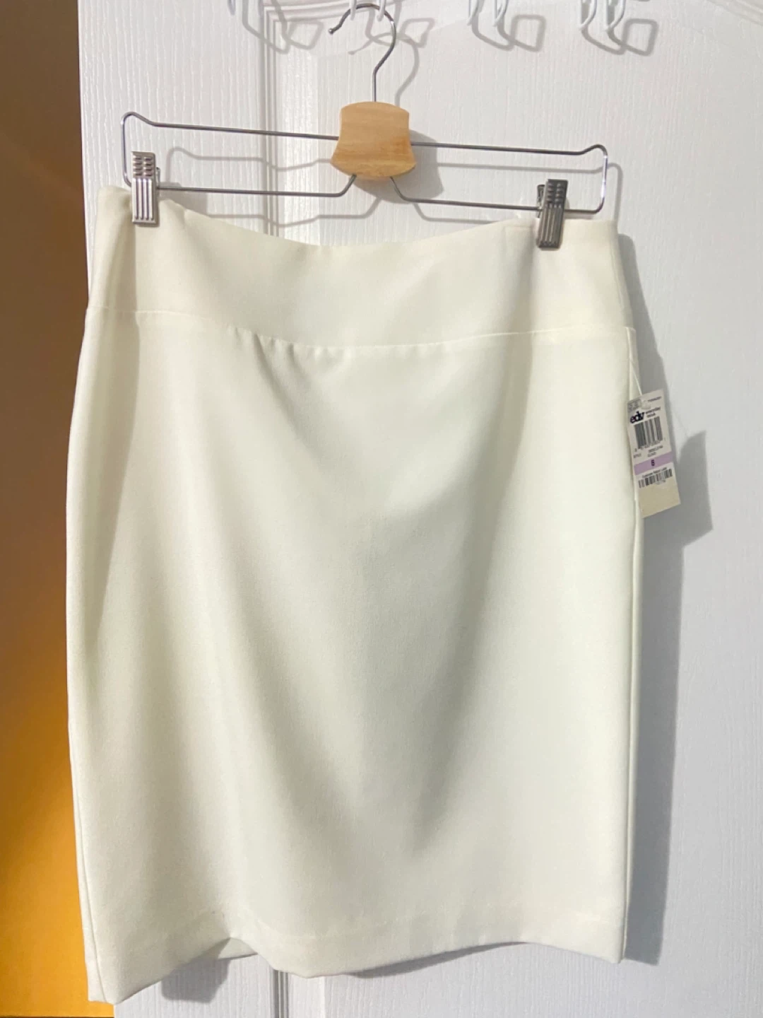 Alfani White Pencil Skirt Size 6