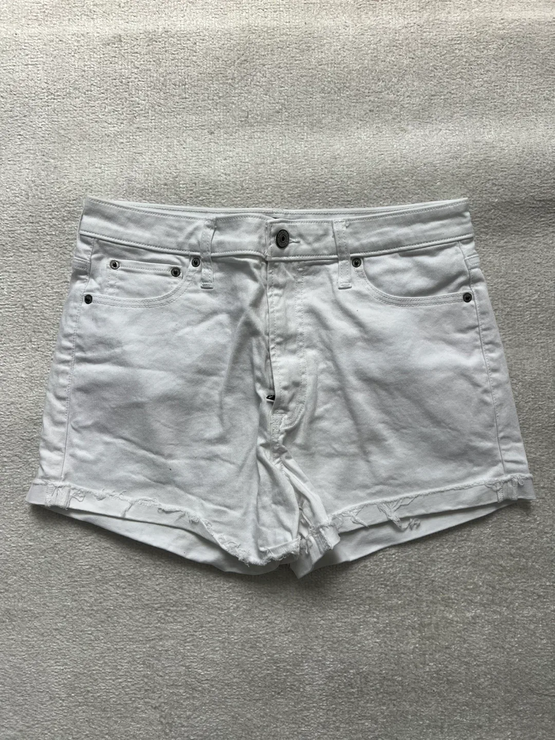 Abercrombie & Fitch White High Rise Denim Shorts Size 29