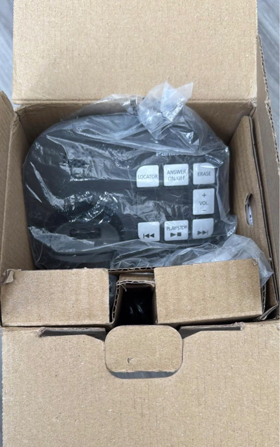 Panasonic KX-TGU432C Cordless Phone System - photo 4
