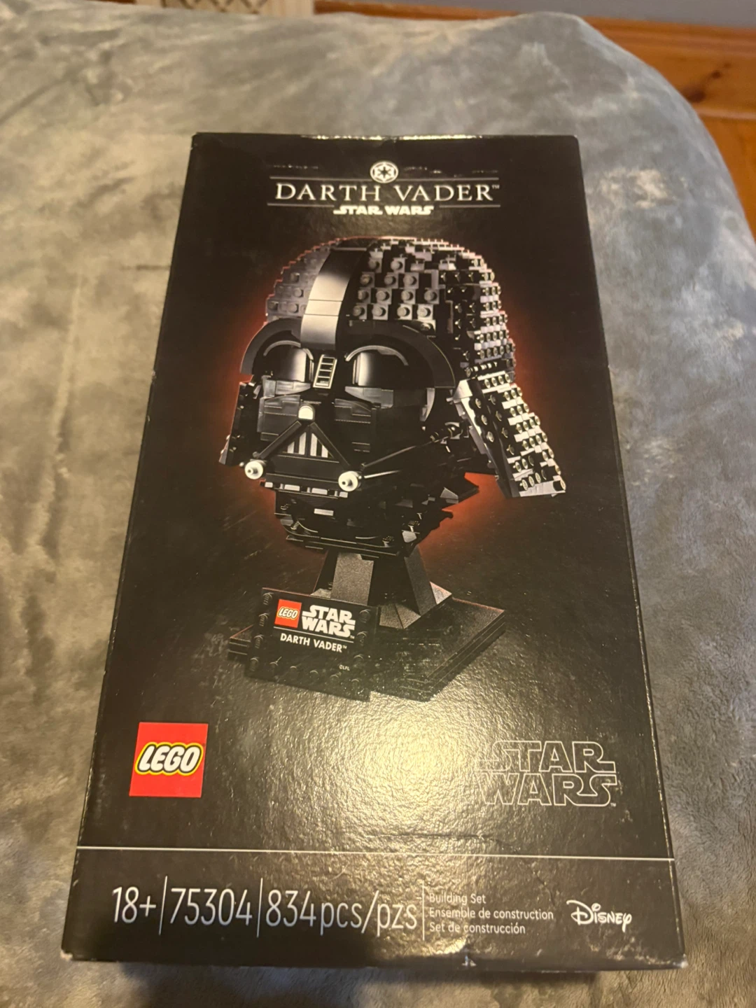 LEGO Star Wars Darth Vader Helmet Building Set 75304