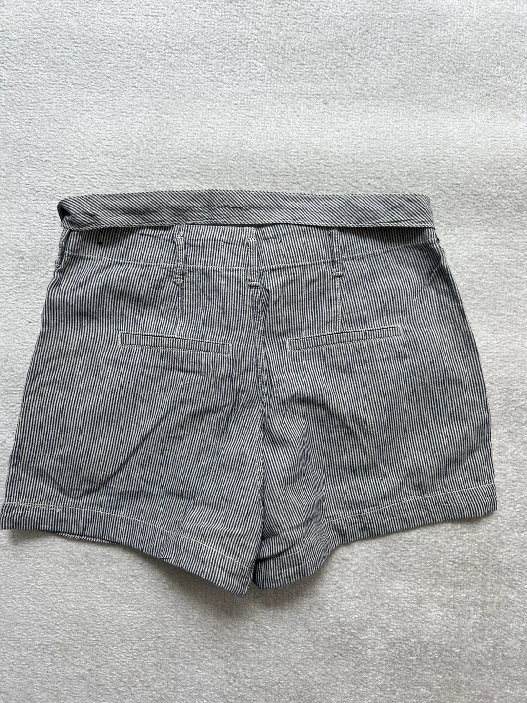 Abercrombie & Fitch Striped High-Waisted Shorts Size S - photo 3
