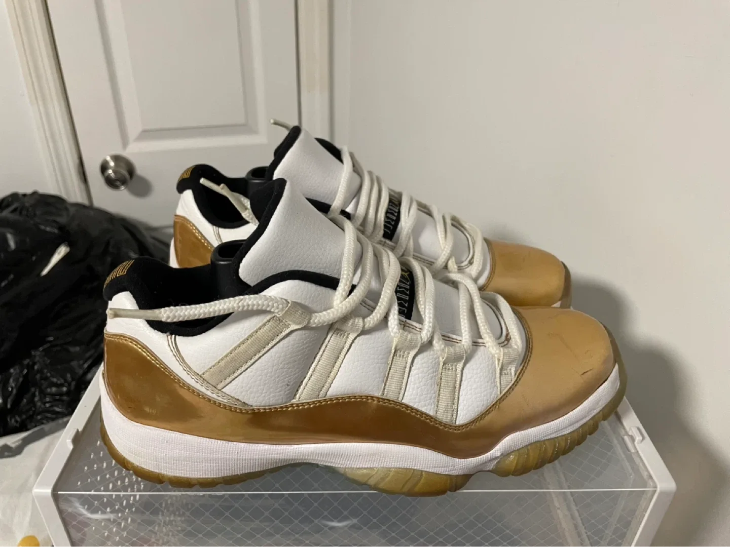 Air Jordan 11 Low “Closing Ceremony” Size 10